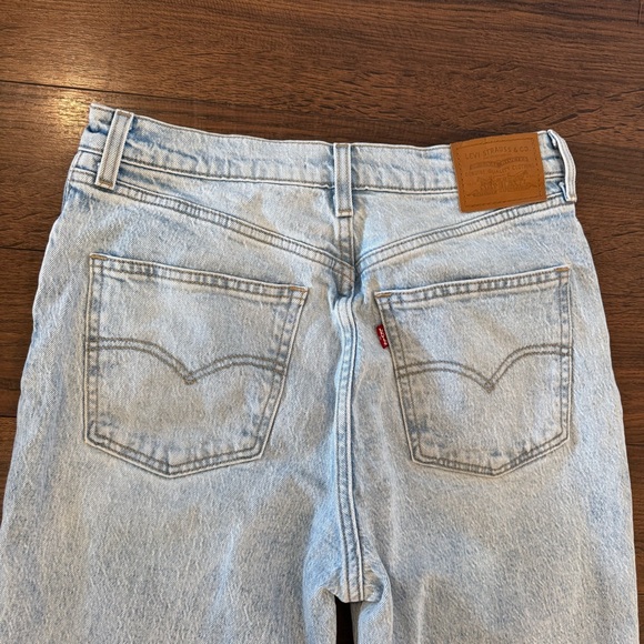 Levi's Premium 70s High Slim Straight Light Wash Slit Ankle Size 29 X 31 Denim - Picture 11 of 15